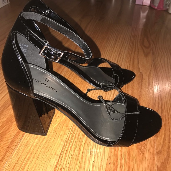 ❌ SOLD ❌ Black Two Strap Block Heel Sandals - Picture 3 of 3